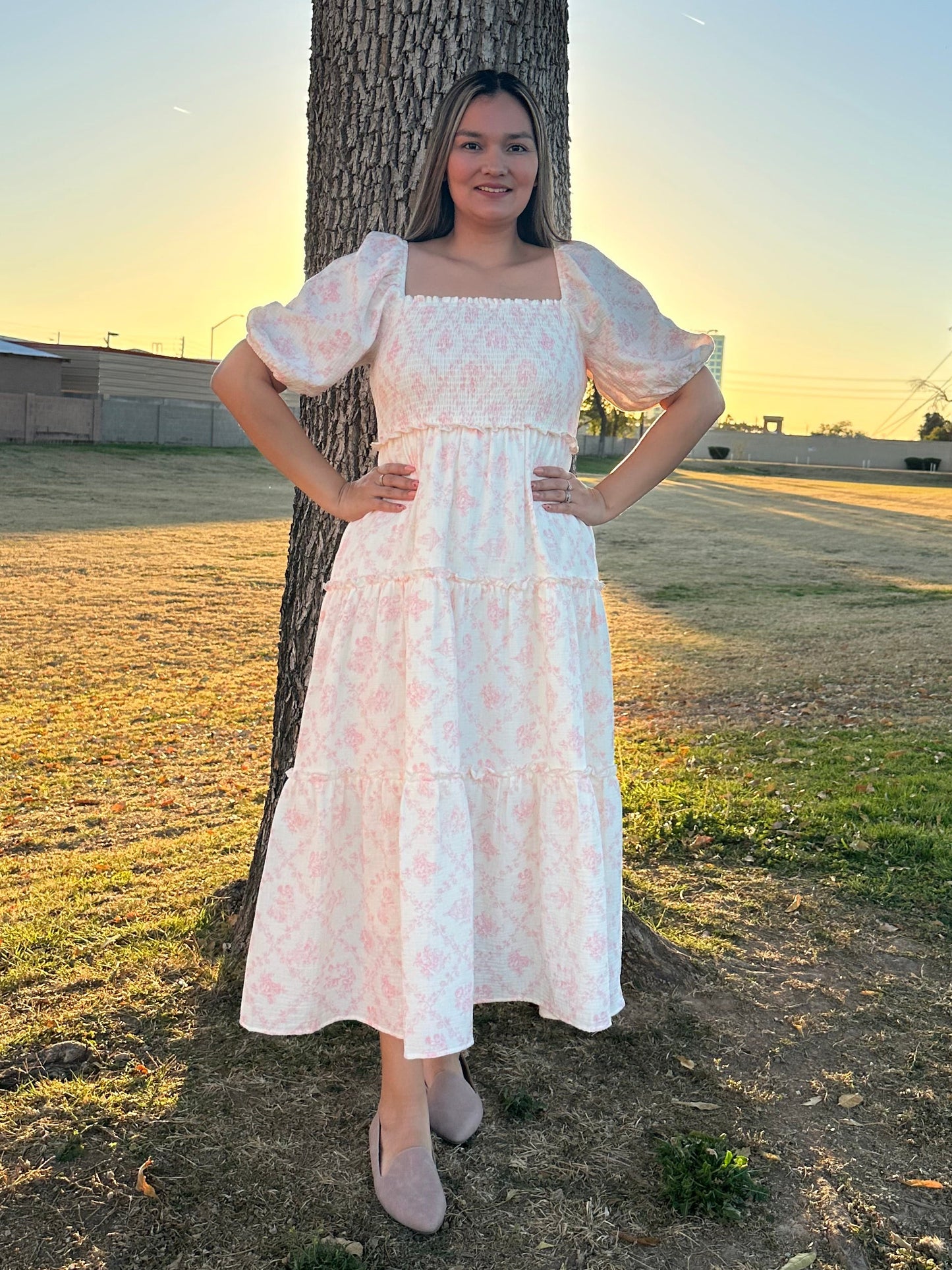 Katy Vintage Porcelain Print
Tiered Midi Dress