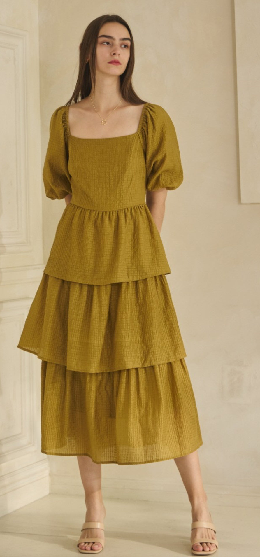 Textured Woven Square Neck Tired Midi Dress